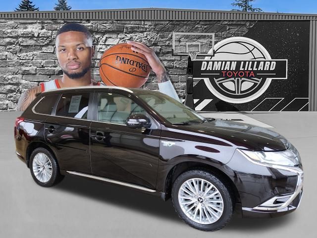 2019 Mitsubishi Outlander GT's photo