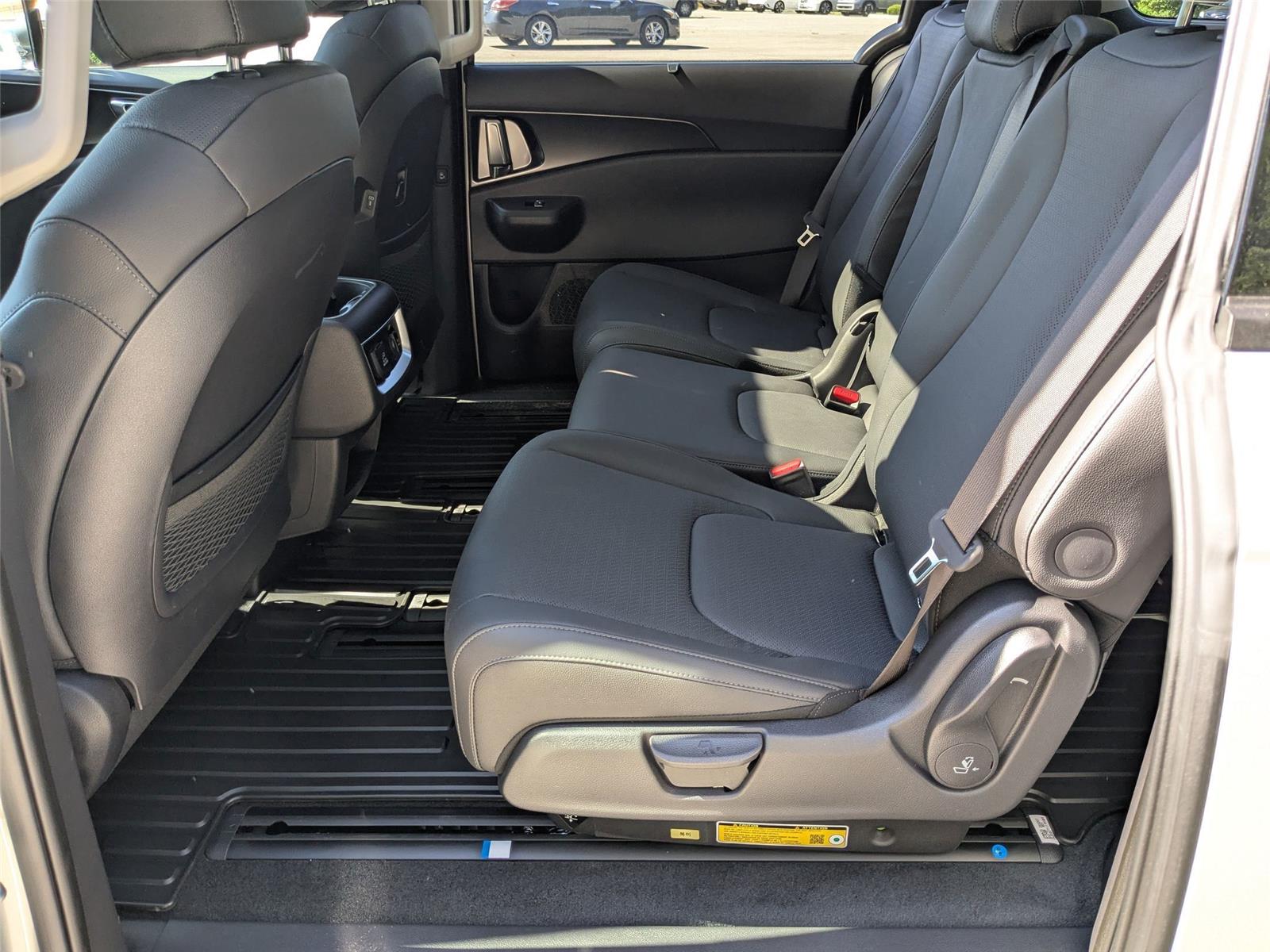2025 Kia Carnival SX Prestige photo 26