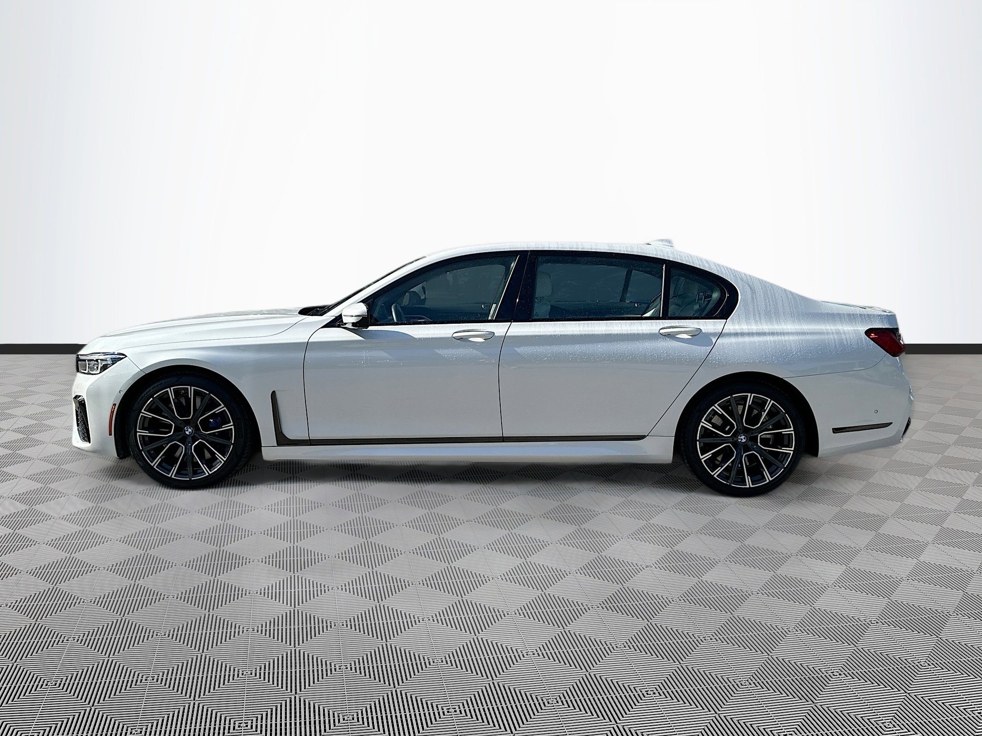 2022 Bmw 750Li photo 2