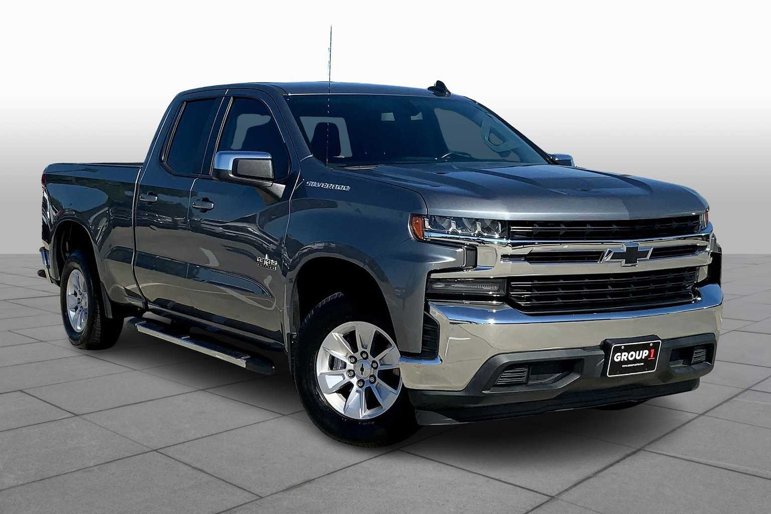 2019 Chevrolet Silverado 1500 LT photo 2