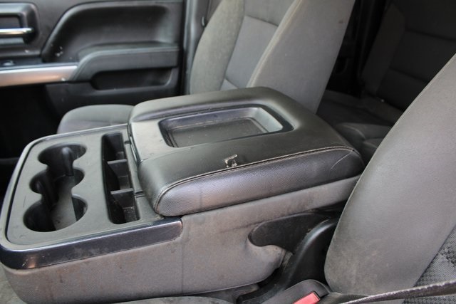 2016 Chevrolet Silverado 1500 LT photo 4
