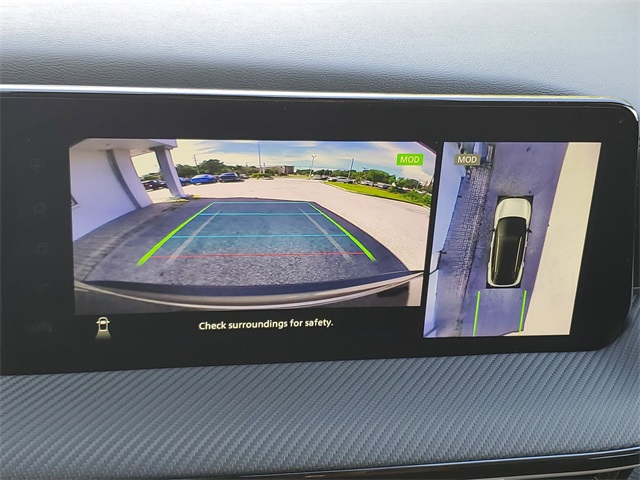 2025 Nissan Kicks SR photo 6