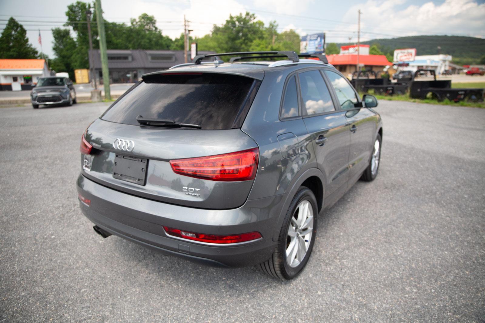 2018 Audi Q3 Premium photo 3