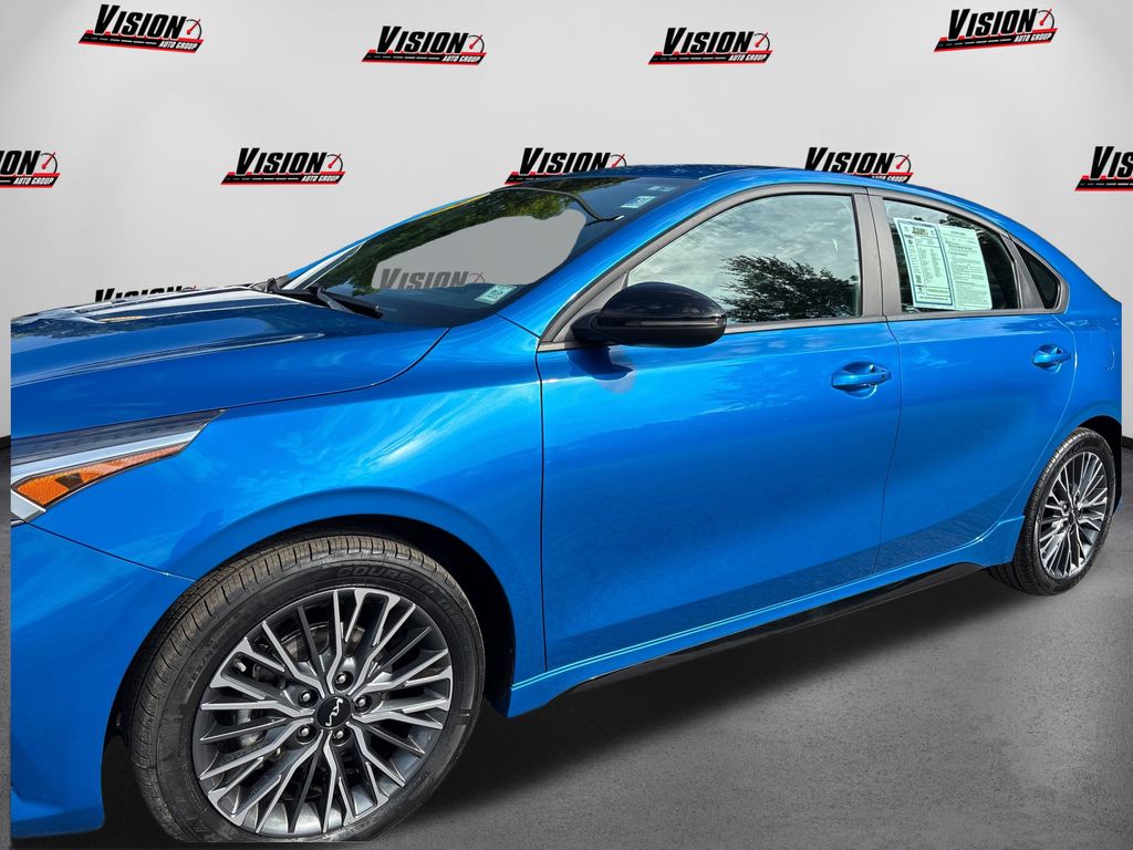 2024 Kia Forte GT-Line photo 11