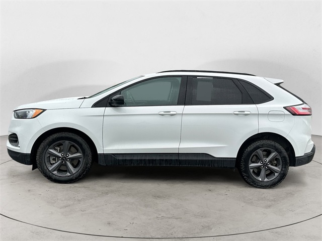 2024 Ford Edge SEL photo 2