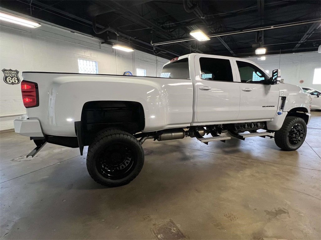 2024 Chevrolet Silverado 4500HD Work Truck photo 4