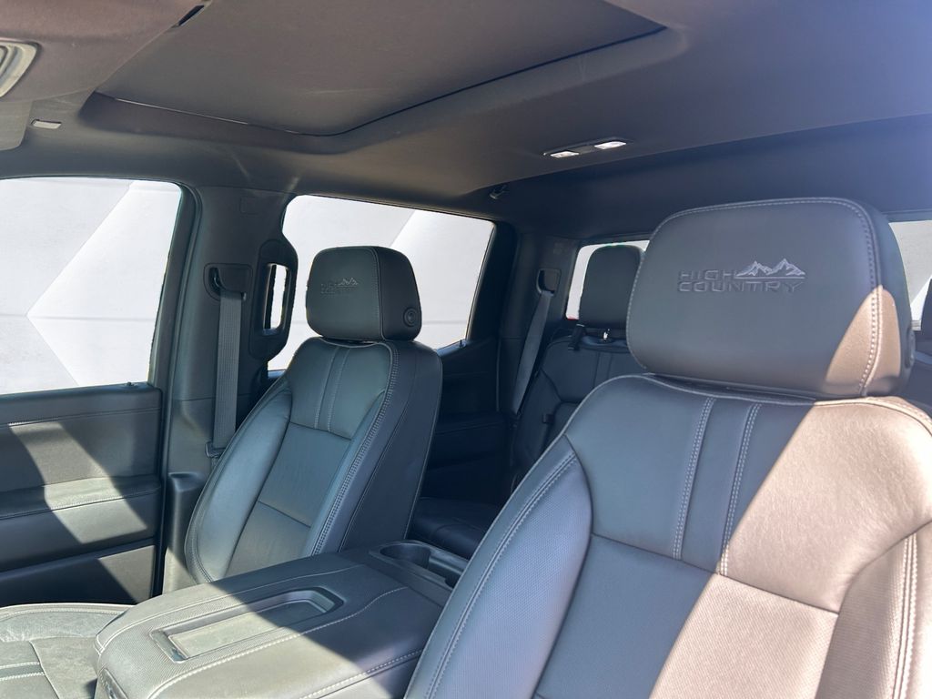 2020 Chevrolet Silverado 1500 High Country photo 8