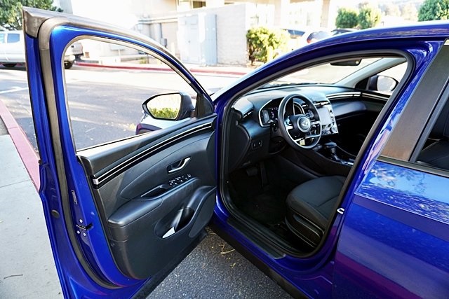 Used 2024 Blue Hyundai SE image 33