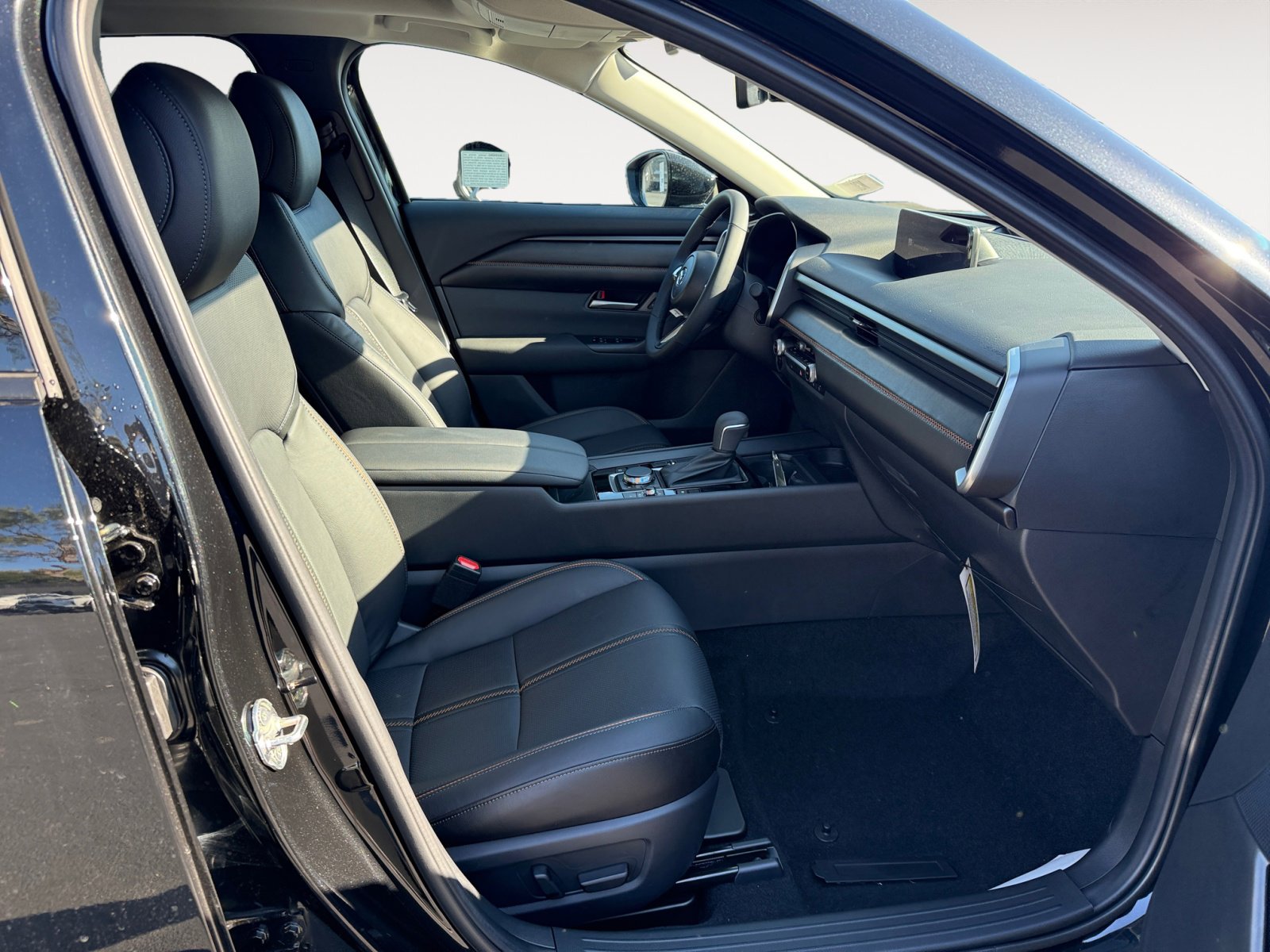 2025 Mazda CX-50 Premium photo 19