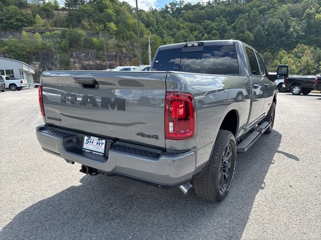 2026 Ram 3500 Big Horn photo 2