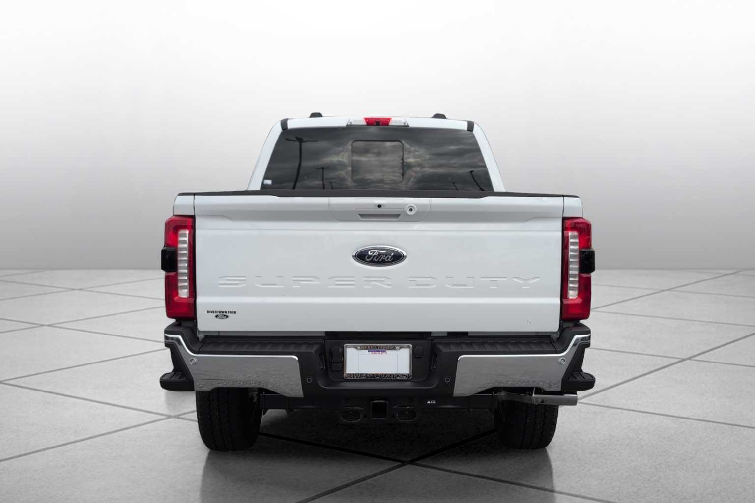 2025 Ford F-250 Lariat photo 3