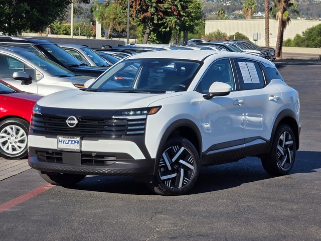 2025 Nissan Kicks SV photo 2