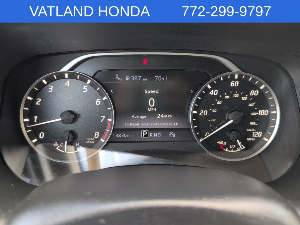 2024 Nissan Frontier SV photo 11