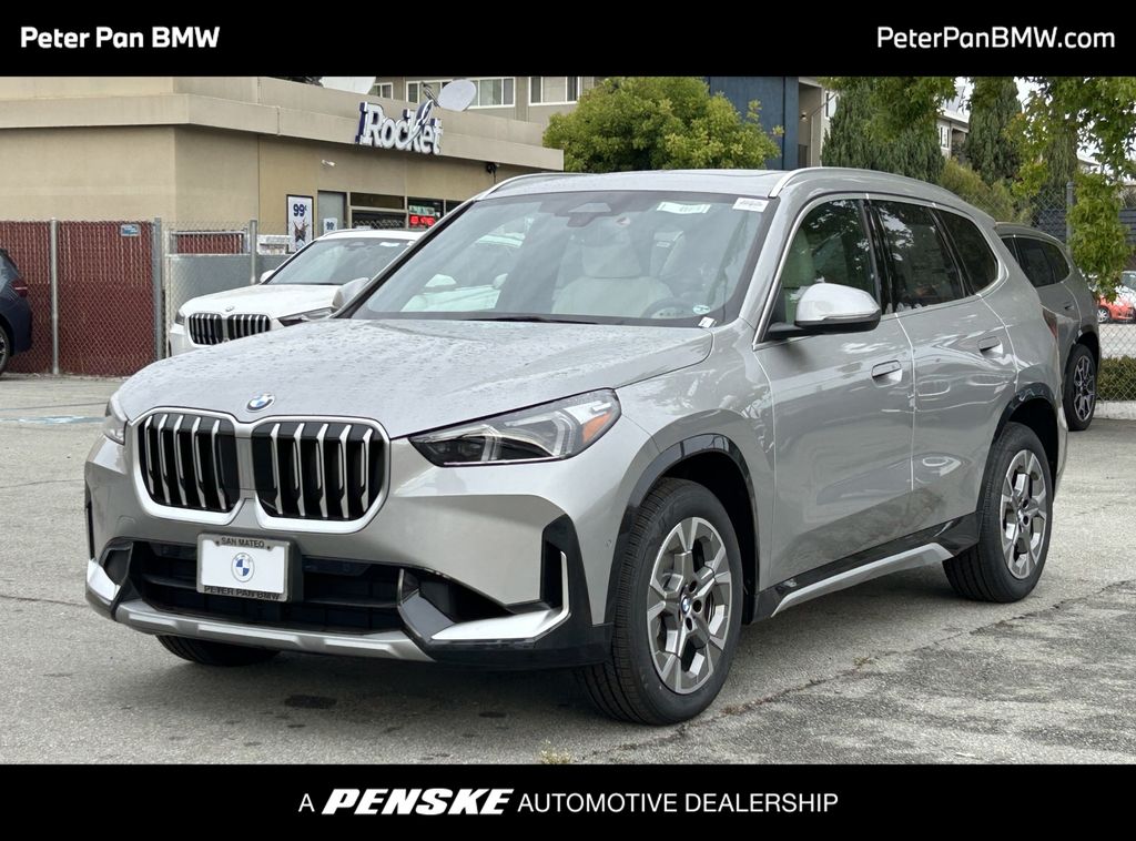 2026 BMW X1 28i's photo