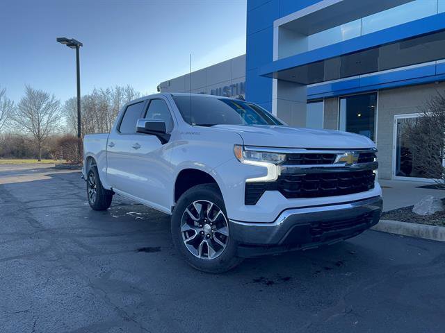 2022 Chevrolet Silverado LT's photo