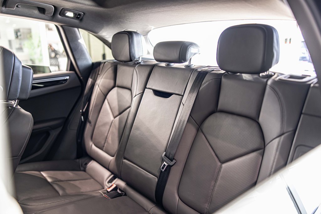 2022 PORSCHE MACAN - Image 31