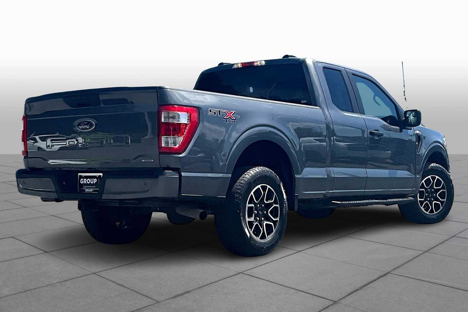 2022 Ford F-150 XL photo 11