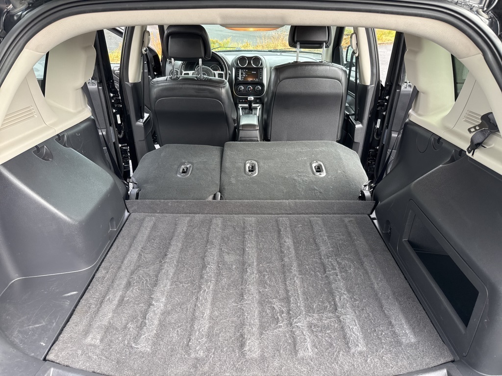 2017 Jeep Compass Latitude High Altitude photo 19