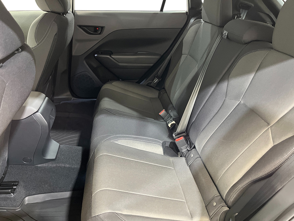 2025 Subaru Crosstrek Base photo 13