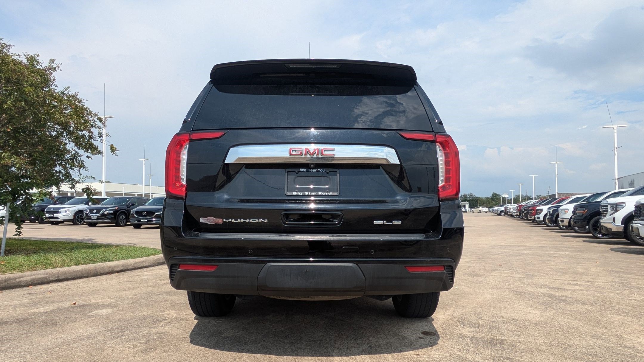 2022 Gmc Yukon XL SLE photo 4