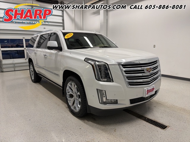 2019 Cadillac Escalade ESV Platinum's photo