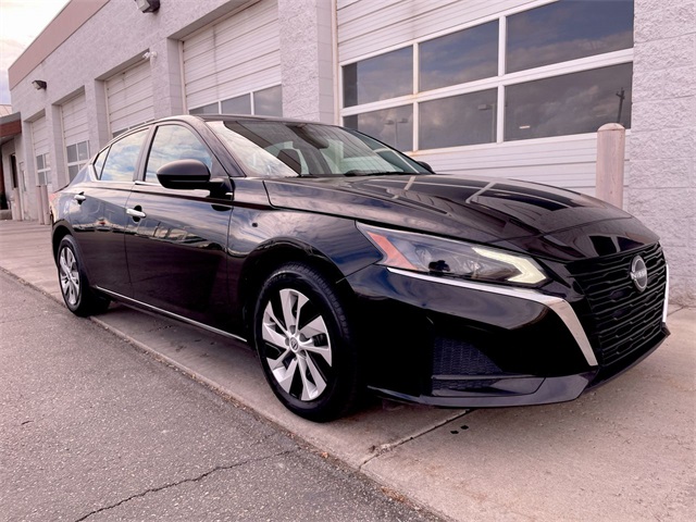 2024 Nissan Altima 2.5 S photo 2