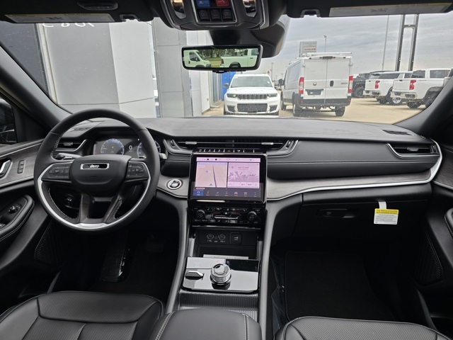 2025 Jeep Grand Cherokee Limited photo 29