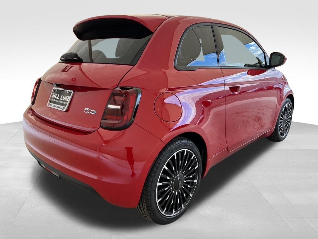 2024 Fiat 500e Red photo 4