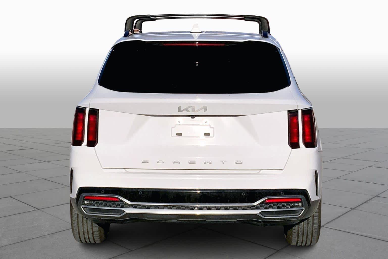 2022 Kia Sorento S photo 4