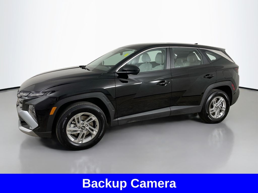 2025 Hyundai Tucson SE photo 4