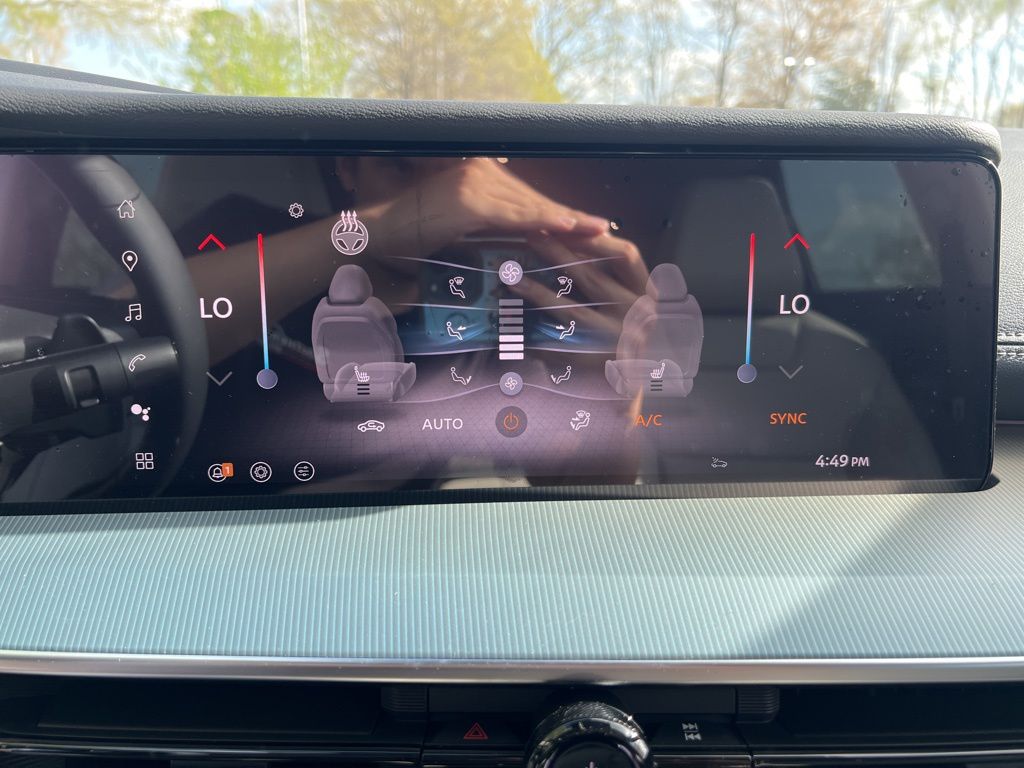 2025 Nissan Murano SL photo 10