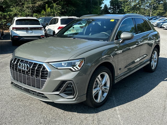 2023 Audi Q3 Premium Plus S line photo 3