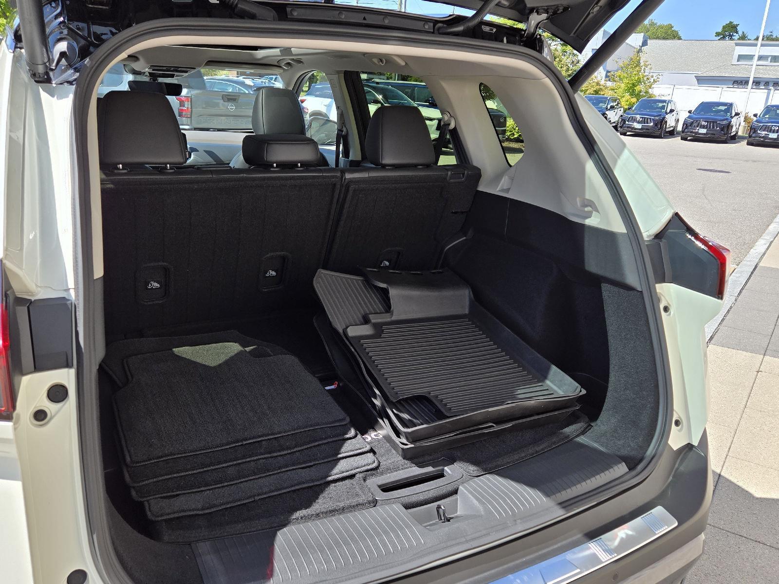 2023 Nissan Rogue SL photo 20