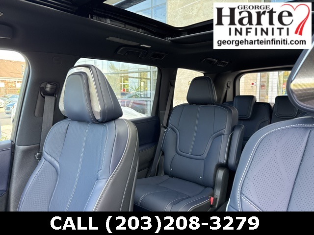 2026 Infiniti QX80 Sensory photo 25
