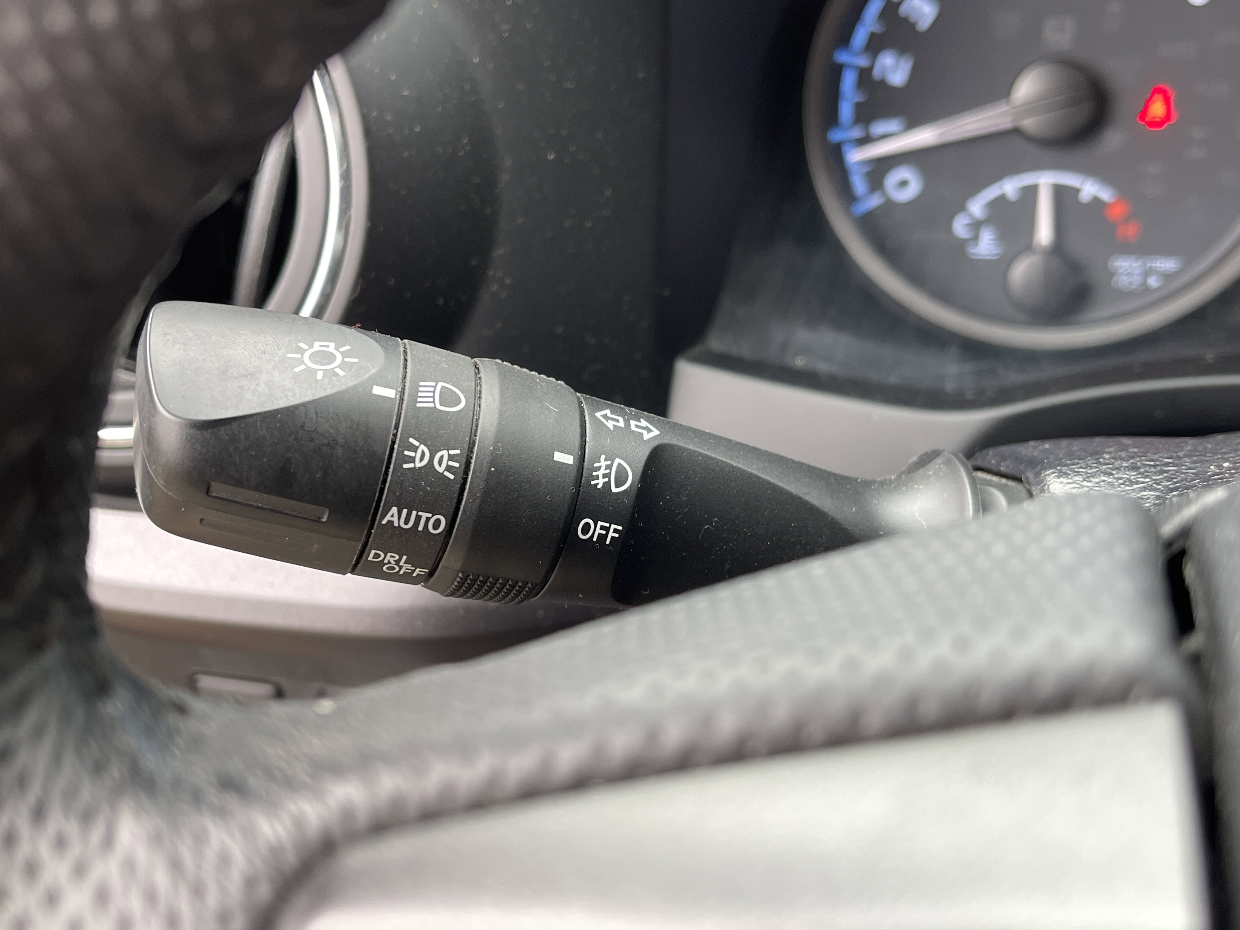 2023 Toyota Tacoma TRD Off-Road photo 4