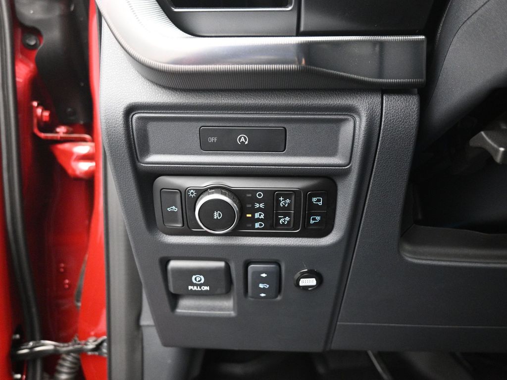 2025 Ford F-150 Lariat photo 11