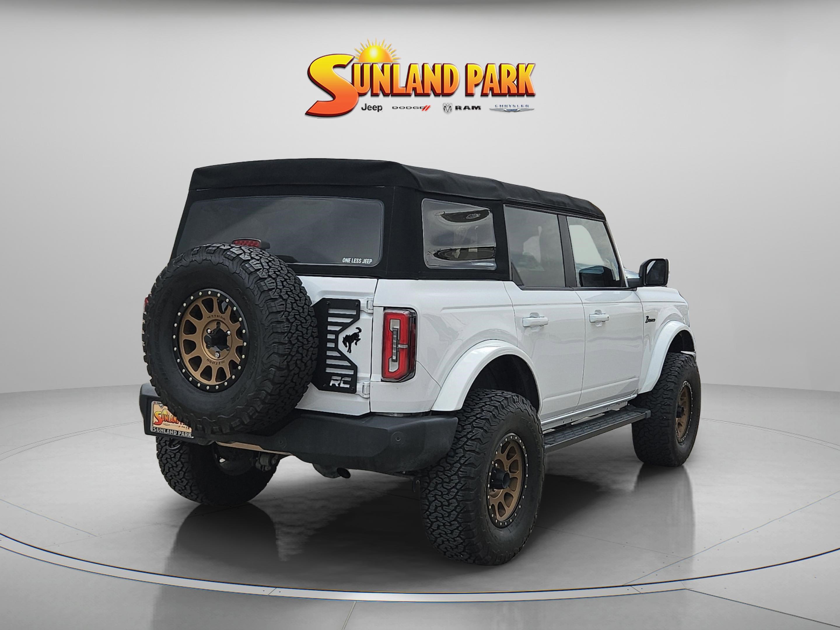 2022 Ford Bronco Outer Banks photo 4