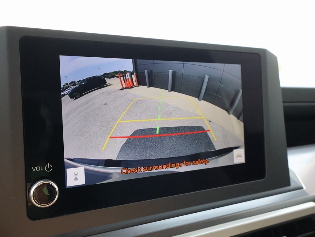 2025 Toyota Tacoma TRD Off-Road photo 30