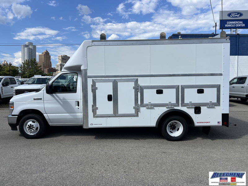 2026 Ford E-350 Base photo 2