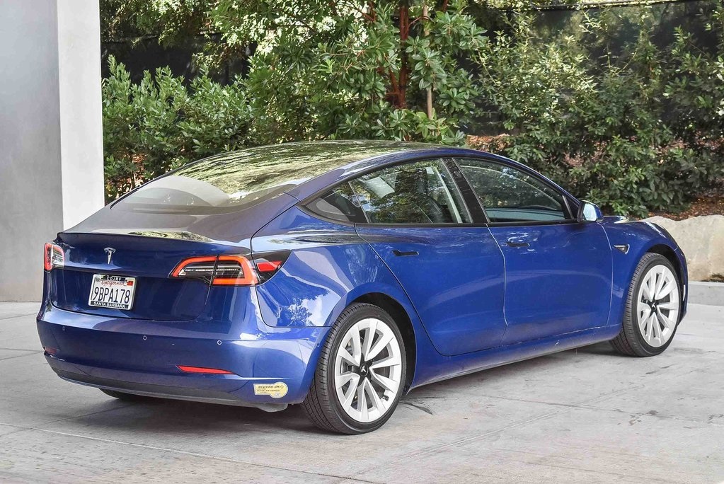 2022 Tesla Model 3 photo 6