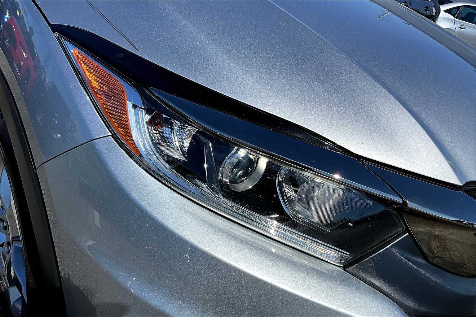 2019 Honda HR-V LX photo 26