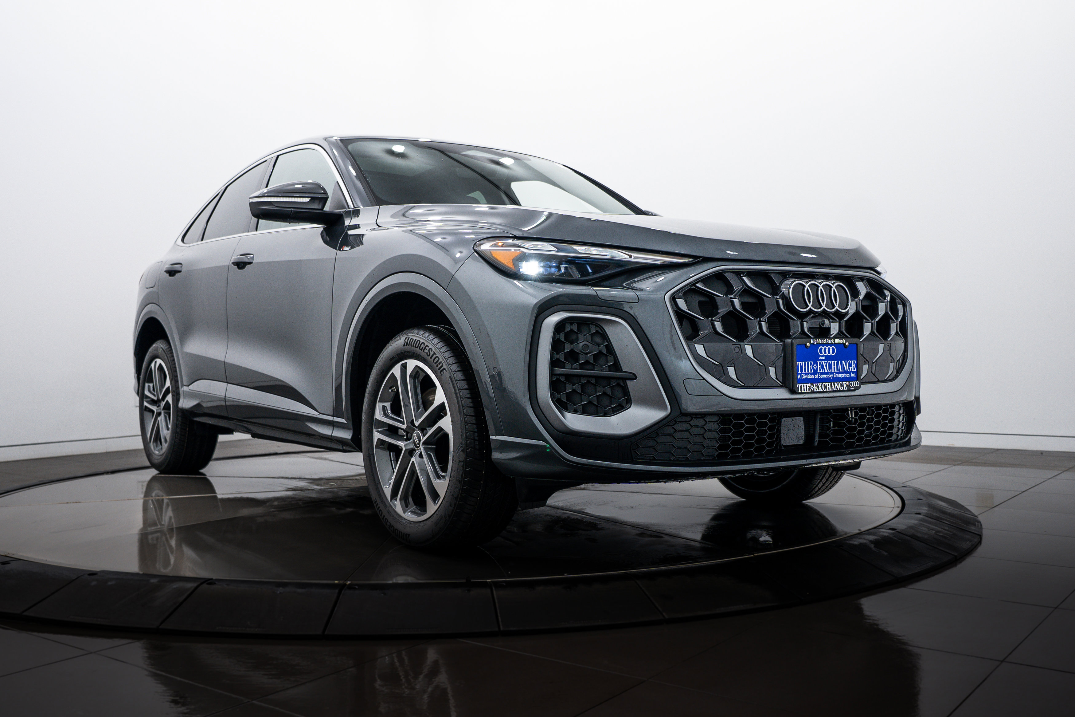 2025 Audi New Q5 Sportback Premium's photo