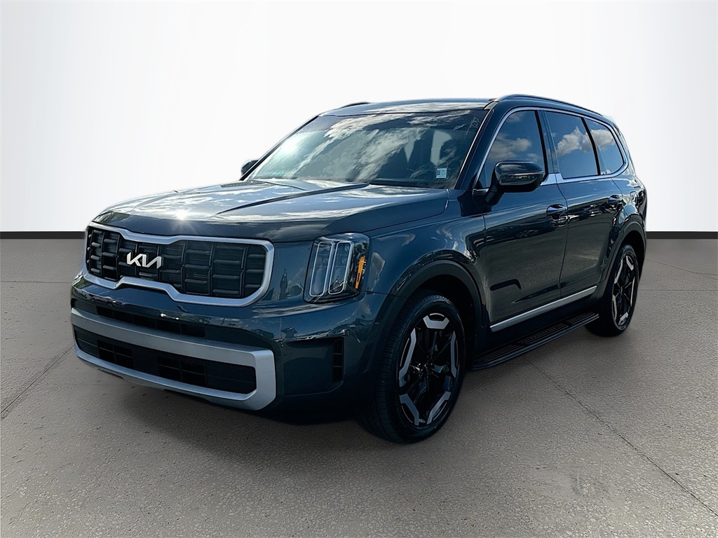 2024 Kia Telluride S photo 3