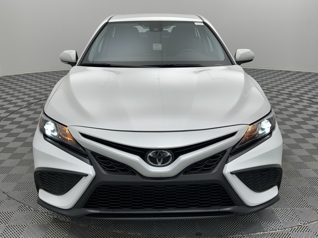 2024 Toyota Camry SE photo 2