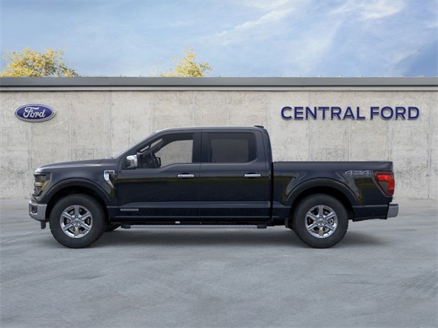 2025 Ford F-150 XLT photo 2