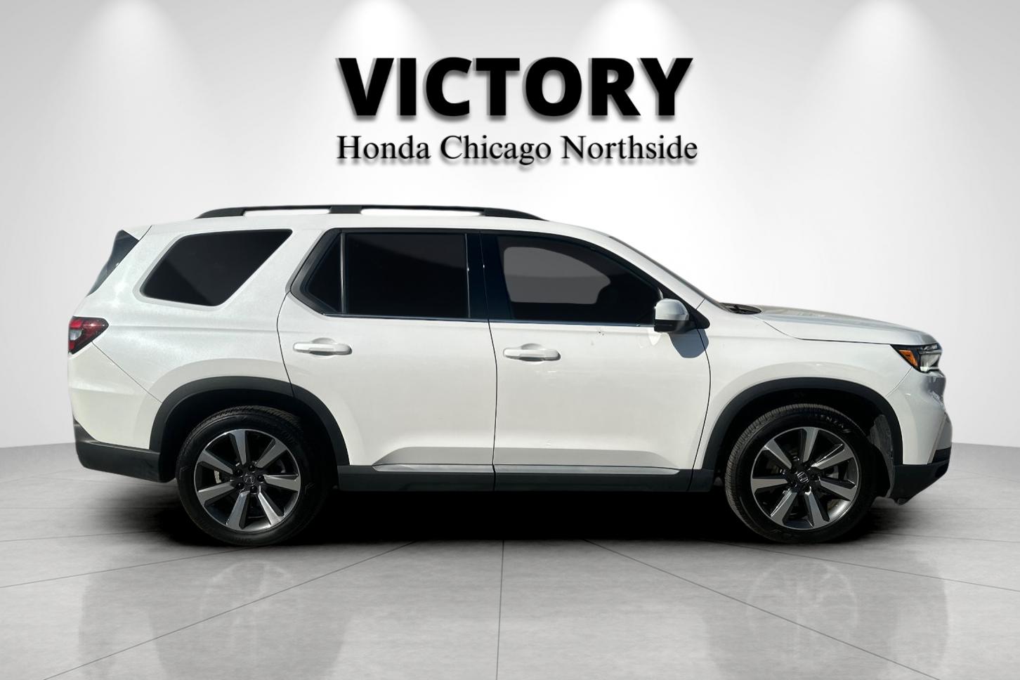 2023 Honda Pilot Elite photo 2