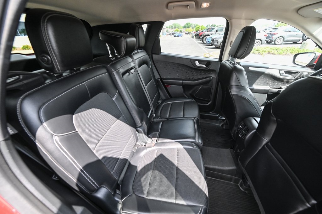 2020 Ford Escape SEL photo 20