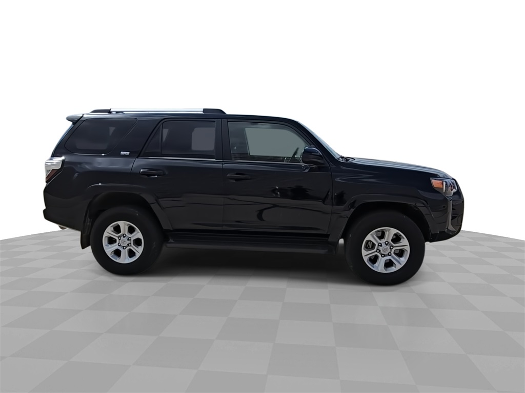 2024 Toyota 4Runner SR5 4WD photo 9