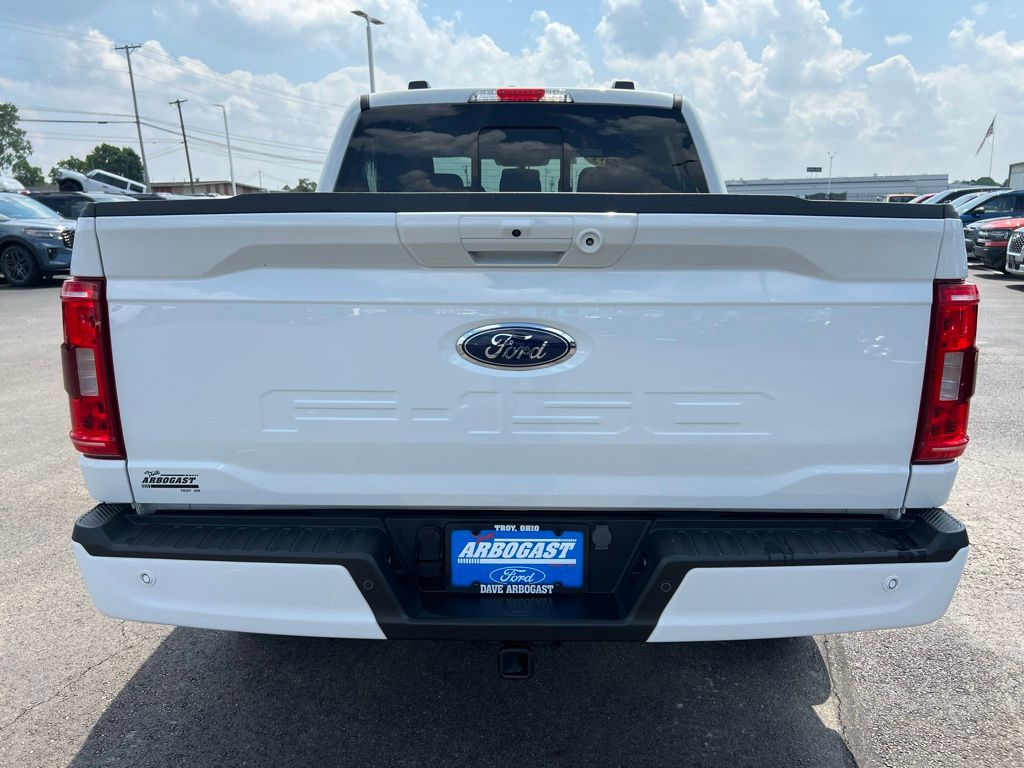 2023 Ford F-150 XLT photo 14
