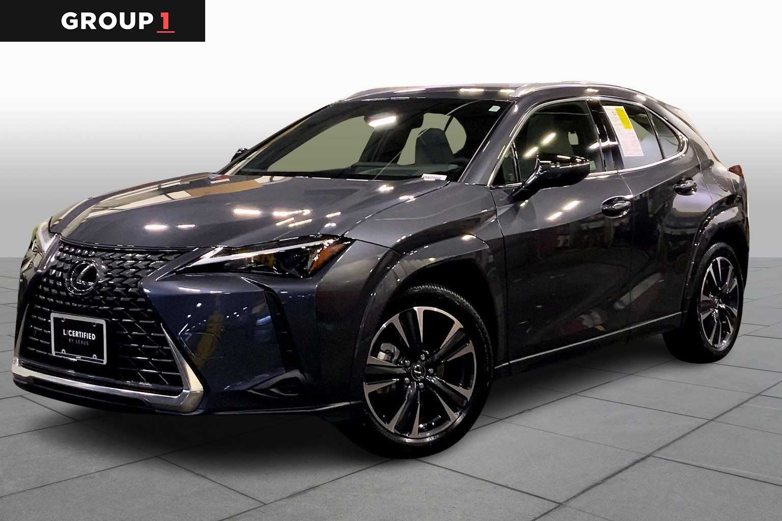 2025 Lexus UX Hybrid 300h Premium's photo
